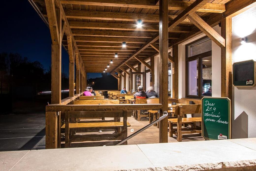 Penzion Hora Ratibor  エクステリア 写真